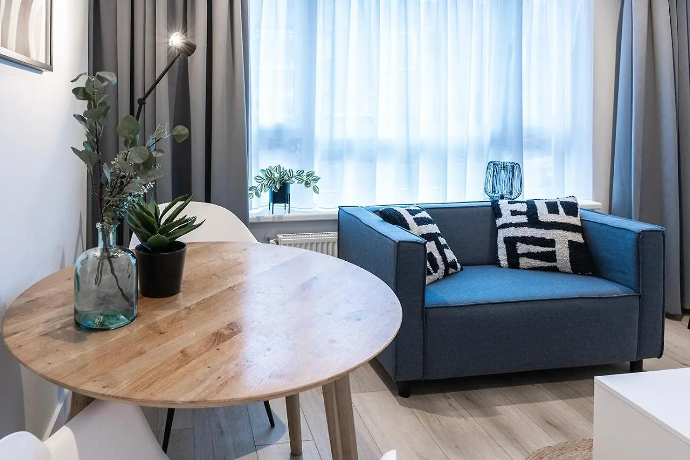 New Kitchen, Vibrant Home Close To Supermarket Eindhoven